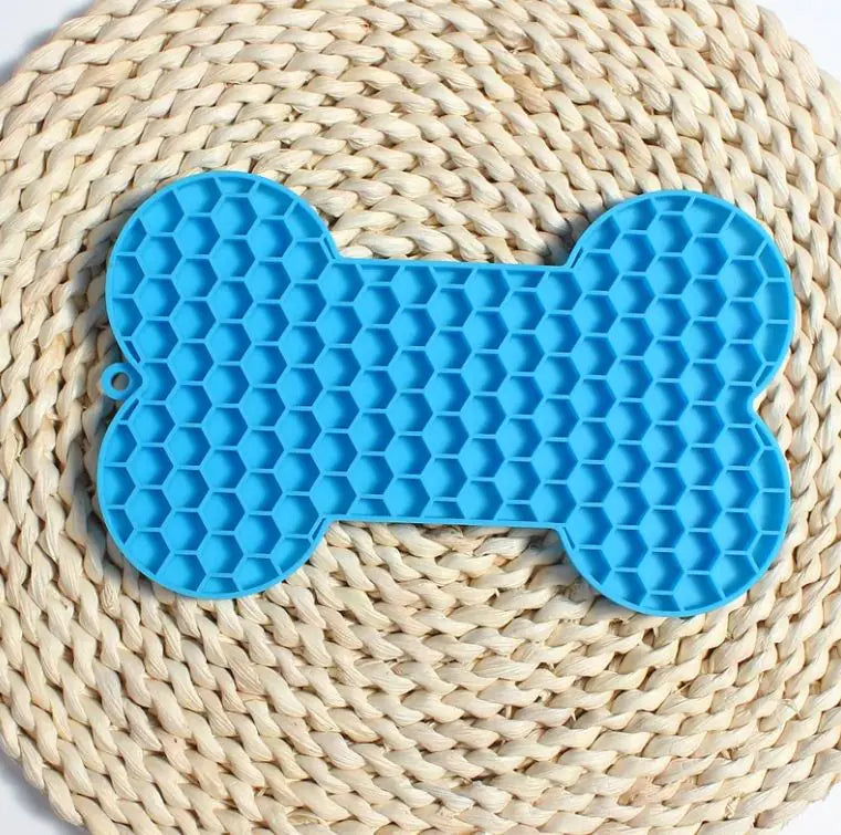 CalmChew™ Bone Lick Mat – Soothe Stress, Slow Down Mealtime