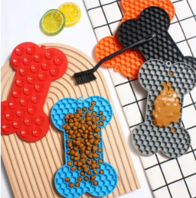 CalmChew™ Bone Lick Mat – Soothe Stress, Slow Down Mealtime
